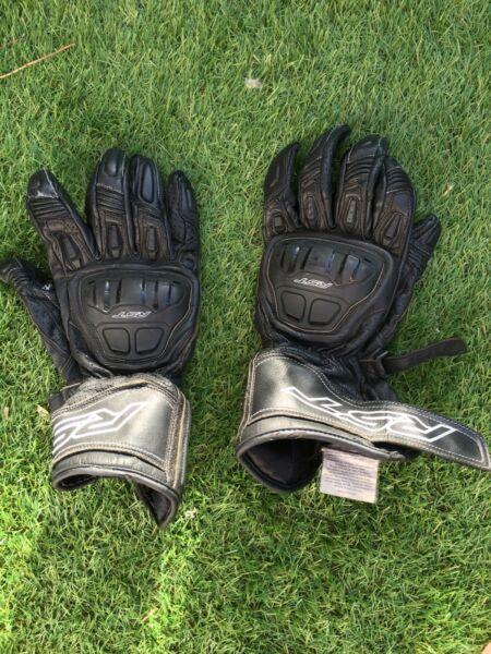 Motorbike gloves R16 sport glove large