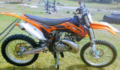 REDUCED PRICE! Near new KTM 250sx great condition!