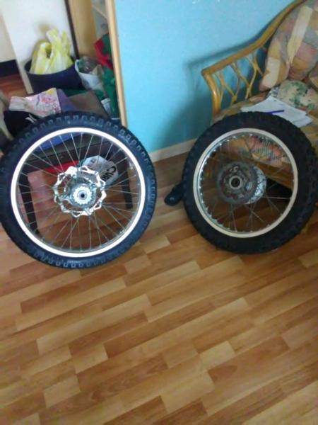 Dirt bike/thumpstar wheels negotiable
