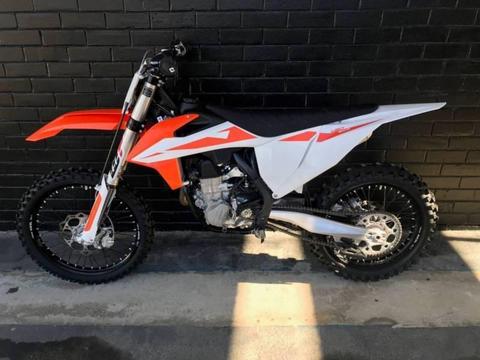 Demo 2019 KTM 450SX-F now available