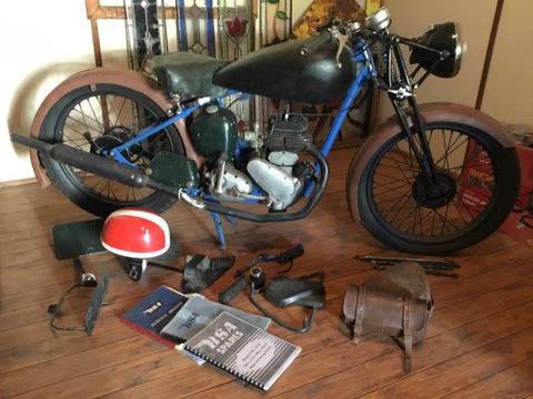 1939 BSA c11 250 . Unfinished project