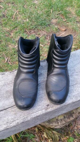 Motorcycle Riding Boots - Torque - size 11 - Men - excellent cond