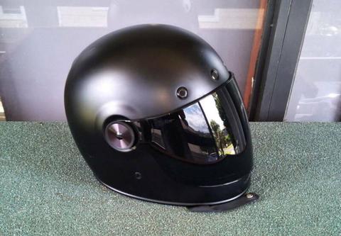 Bell Bullitt helmet, matt black with black visor. XL