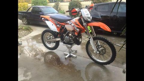 2013 ktm 300exc 12.9hrs from new!!!! One owner