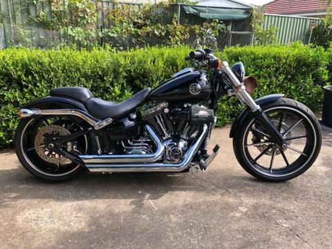 2015 Softail Breakout