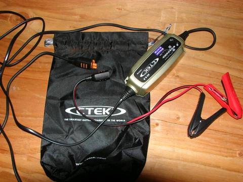 Battery charger (Motorcycle)