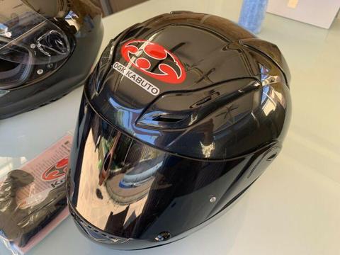 Kabuto FF5V medium motorcycle helmet