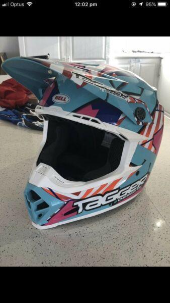 Bell moto 9 helmet size m