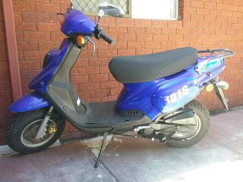 Moped for sale,good condition,starts straight away, not licensed