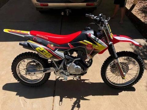 Honda CRF 125 2016(Bought new from dealer July 17)
