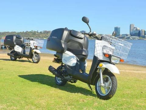 MotoRR 50cc delivery Scooter
