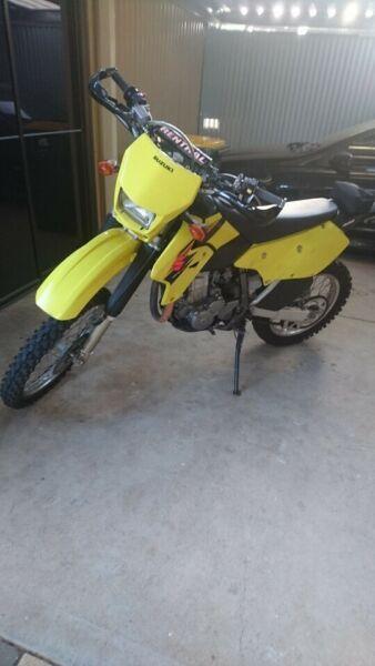 2014 DRZ 400e (learner approved)