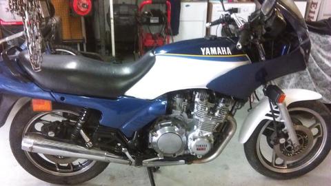 Yamaha xj750