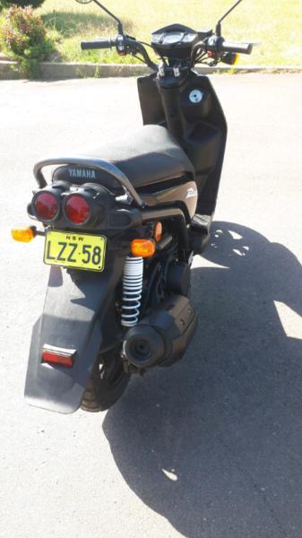 Scooter yw 125