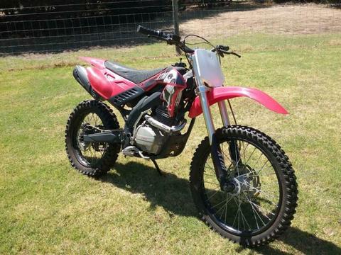 XTM 250 dirt bike