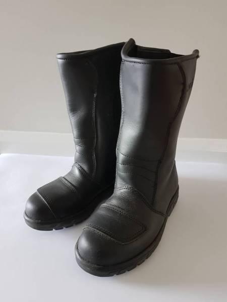 Rossi Motorcycle Boots Size 3. Used Twice