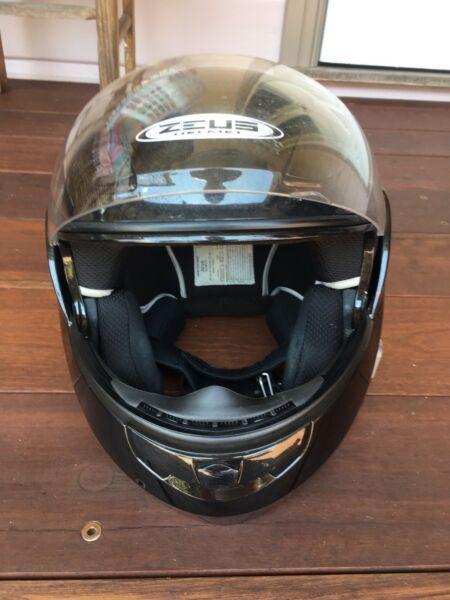 Zeus Motorcycle Helmet