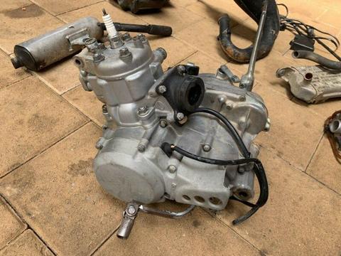 Kx100 engine and running gear