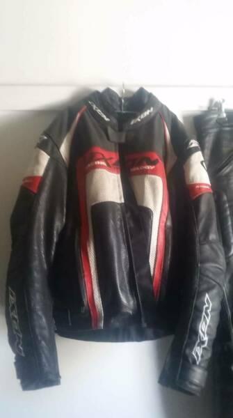 IXON Fueller Leather Motorcycle Jacket (Small)