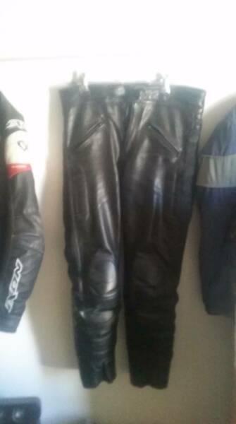 RJays Motorcycle Leather Sports Pants (size 32)