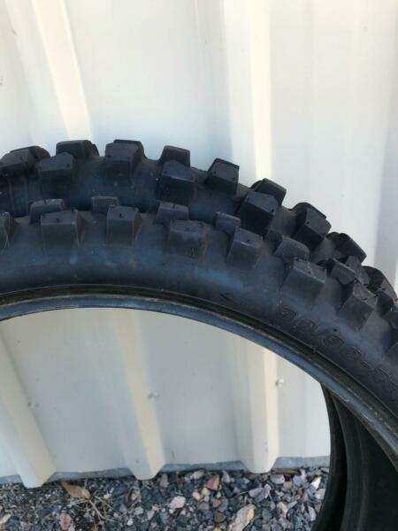 Dunlop 606 dirt bike tyres