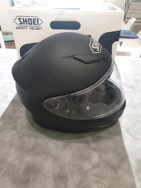 Matte black Shoei helmet small