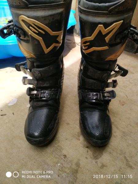 Alpine star tech 3 motox boots