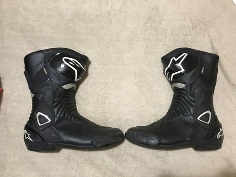 Alpinestar SMX 6 motorcycle boots