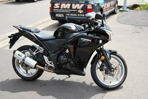 HONDA CBR250R 2011