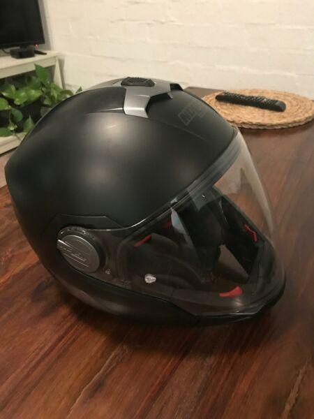Motorbike helmet - Nolan - excellent condition