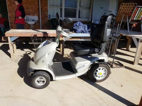 Breeze Electric Mobility Scooter Great Condition BARGAIN