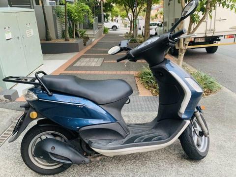 Scooter 150CC