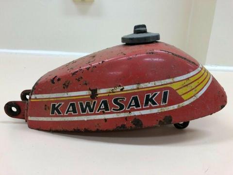 Kawasaki mt1 kv75 petrol tank