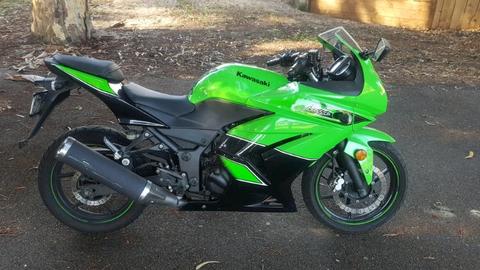 Kawasaki Ninja 2011 250cc spec