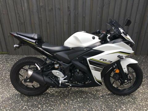 Yamaha R3 2017