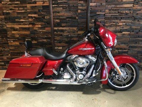 2012 Harley-Davidson FLHX Street Glide 1700CC Cruiser 1690cc