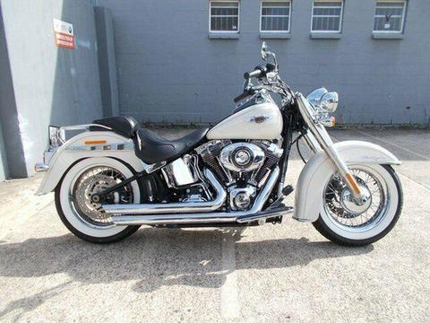 2015 Harley-Davidson FLSTN Softail Deluxe 1700CC Cruiser 1690cc