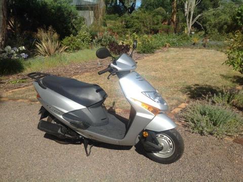 Honda scooter in excellent condition