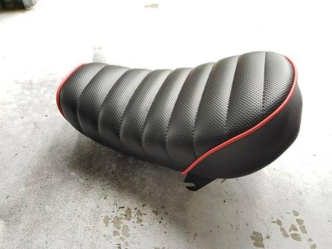 motorcycle seat - cafe racer single seat - black and red