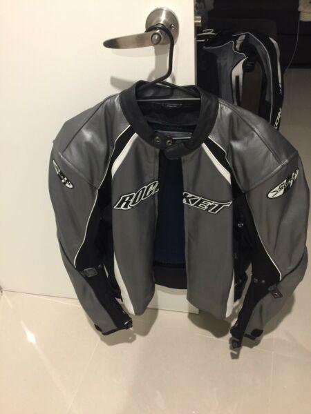 Rocket extra large leather motorcycle jacket rRNA $295