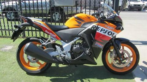 2013 HONDA CBR250R MOTORCYCLE