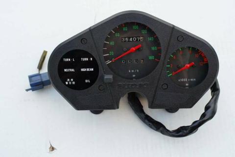 Katana 750 speedometer