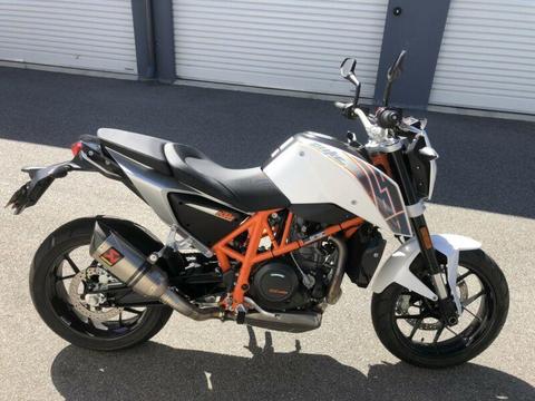KTM Duke690 new condition low kms