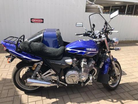 2000 Yamaha XJR 130 With Southern Cross Side Car