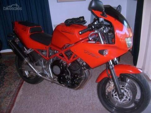 Yamaha TRX 850 motor bike