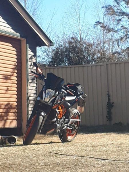 Ktm duke 390 (and extras)