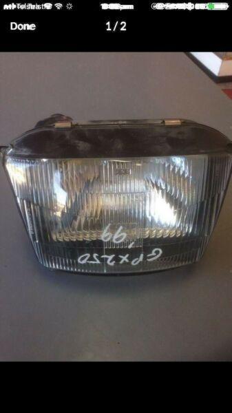 Kawasaki GPX250 '99 Headlight
