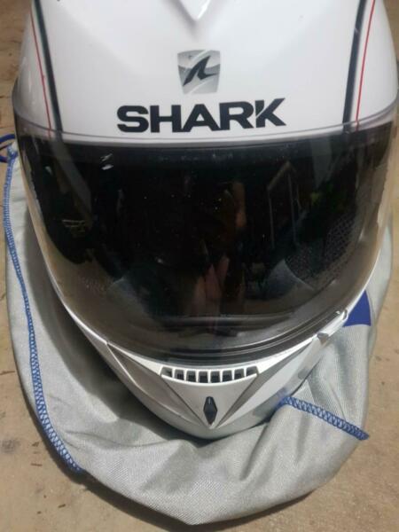 Shark signature S900 motorcycle helmet size medium