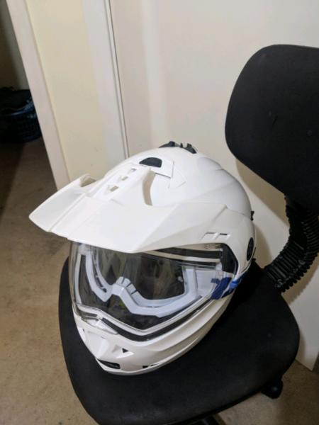 Caberg tourmax motorbike helmet M