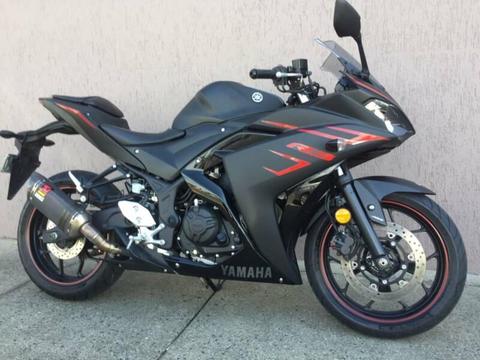 2017 Yamaha YZF-R3 ABS